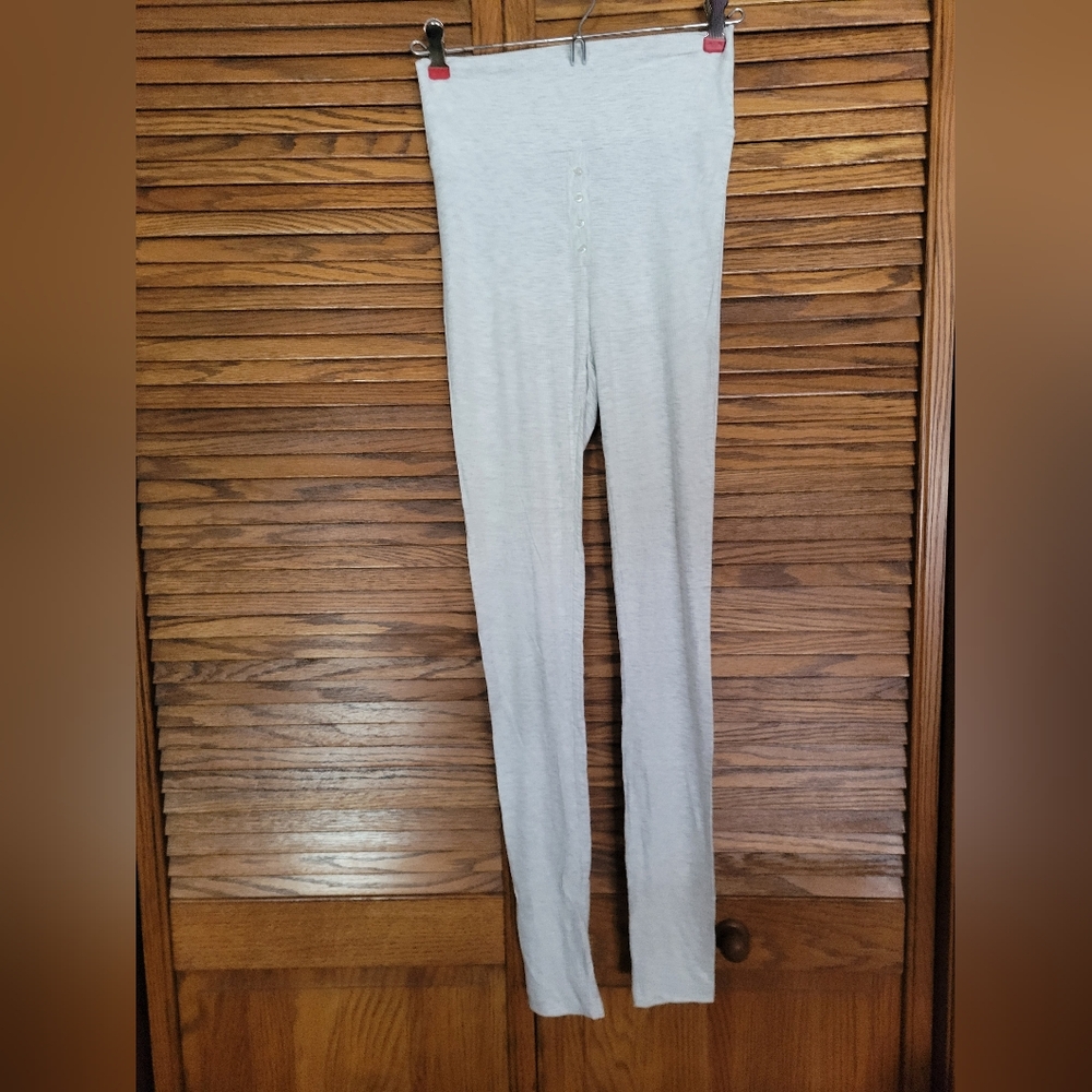 WeWoreWhat NWT Heather‎ Grey Ribbed Henley Leggings Size Medium